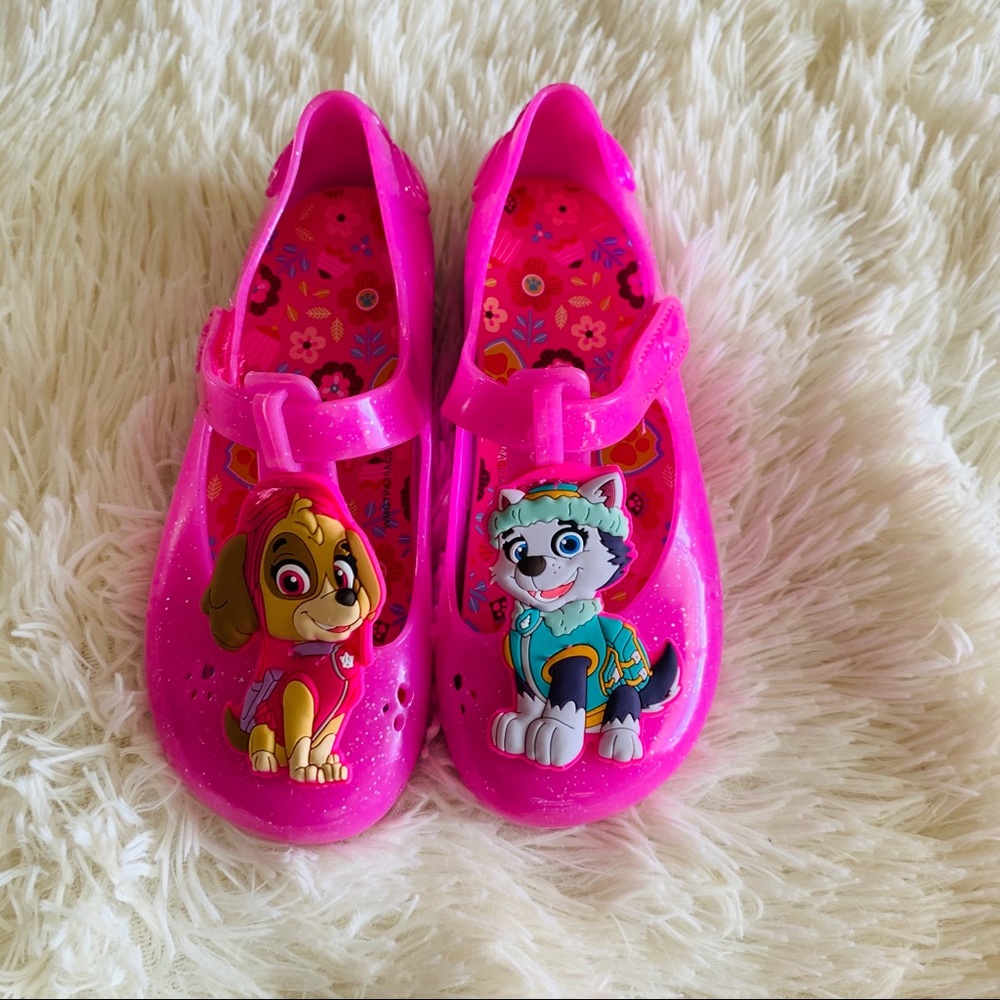 Pink Paw Petrol shoes size 11